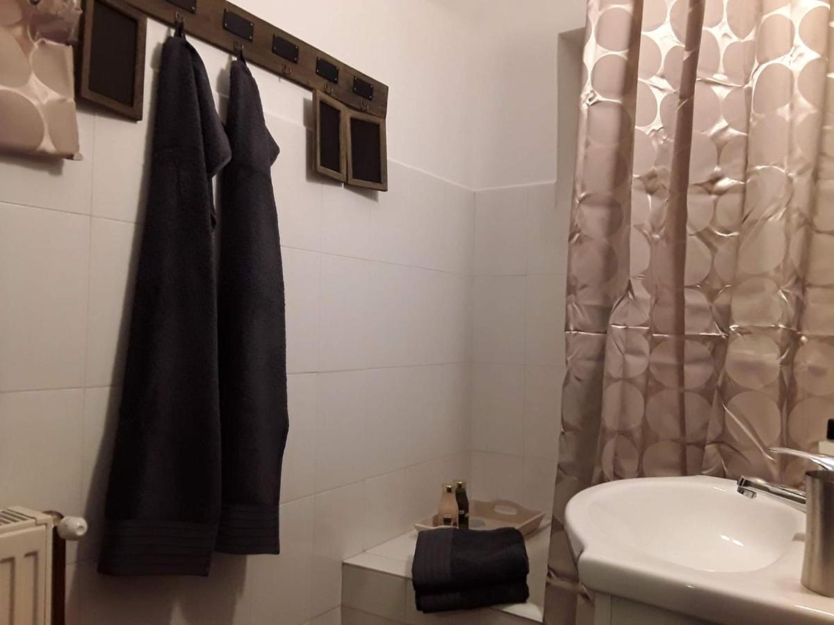 Cocooning In A Lovely Mountain Suite - One アズガ エクステリア 写真